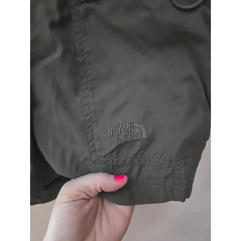 The North Face Green Chino‎ Outdoor Hiking Walking Cargo Shorts Men's Size XL